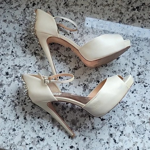 Badgley Mischka Bridal heels - Picture 3 of 12